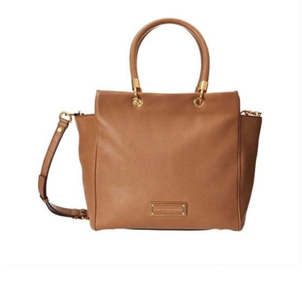 MARC JACOBS Too Hot To Handle Bentley Top Zip
